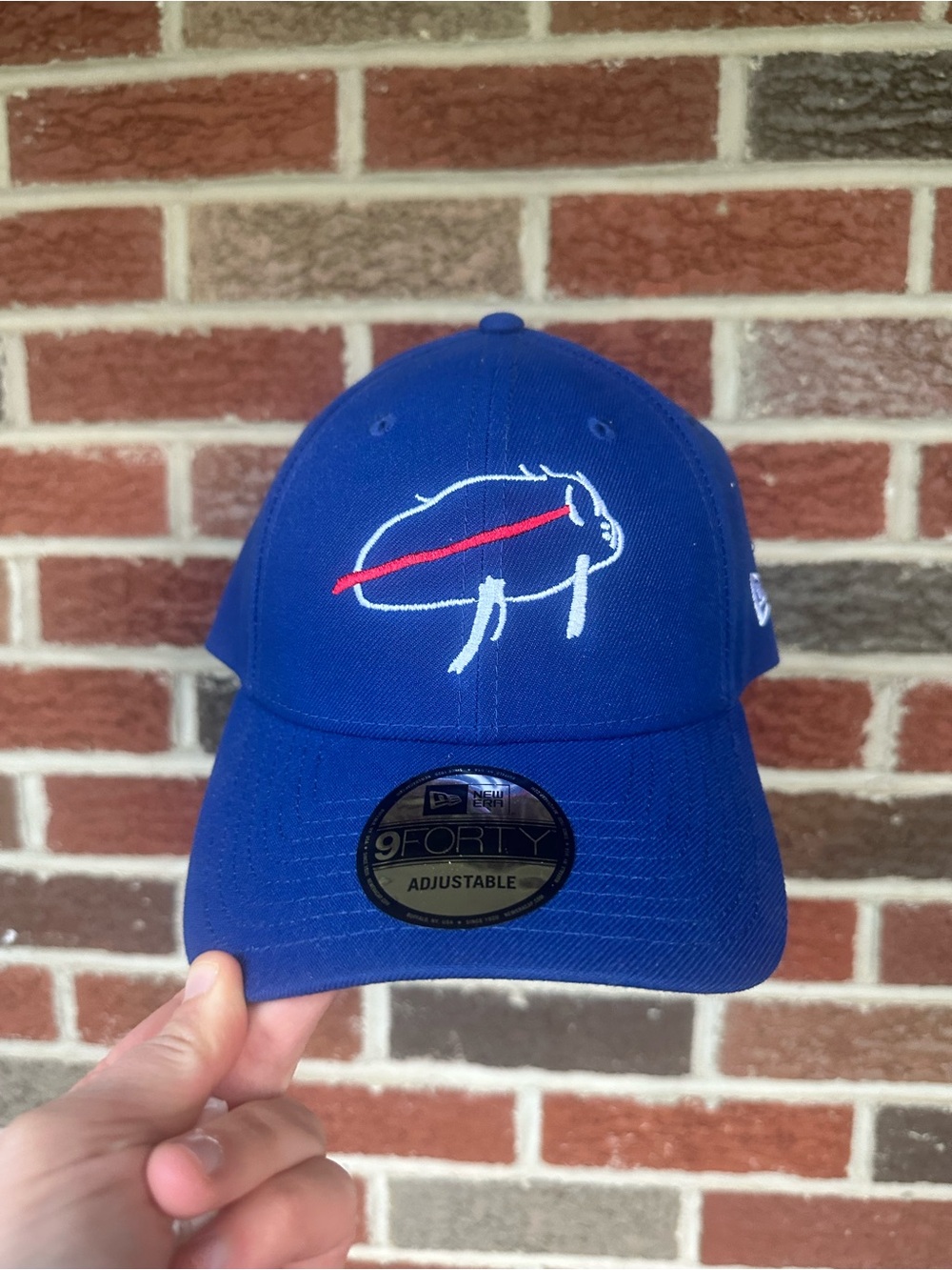Brand New Buffalo Bills Royal Blue 9FORTY Adjustable Cap - Picture 1 of 3